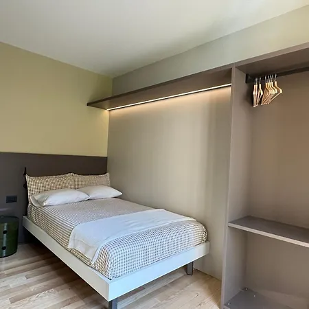 Lovely Loft & Flat ميناجيو
