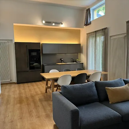 Apartmán Lovely Loft & Flat *